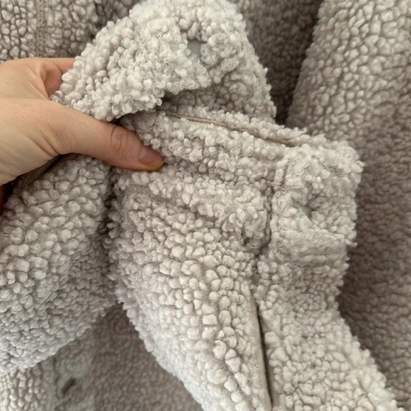 Jacket - Picture 4 of 8